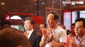 金門縣長陳福海、郭台銘到小金門參拜。