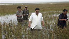 ▲都是they的錯！「卡努」釀洪災重創北韓　金正恩怒批：總理不負責任。（圖／美聯社／達志影像）