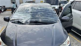 孫快出世！國道遭鐵片砸　勇嬤黏膠繼續開