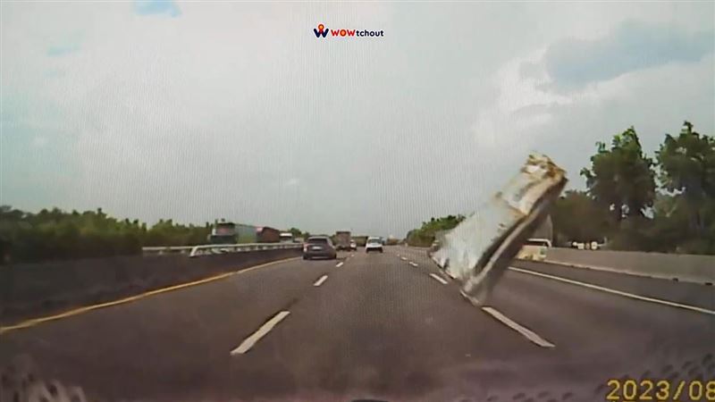 國道天外飛來「血滴子」　擋風玻璃應聲破