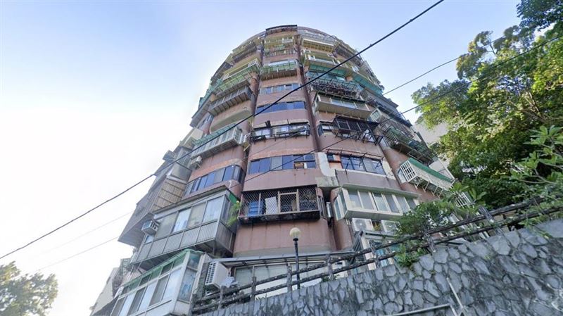 北投鬼屋「凌霄大樓」！1坪28萬你敢買？