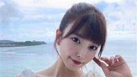 上原亞衣在AV界的時間並不長，成績卻相當不錯。（圖／翻攝自上原亞衣IG）