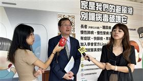 莊人祥表示，XBB疫苗目前和莫德納已有共識，最近會送件審查EUA，希望在9月底前可進來且開打。（圖／記者簡浩正攝影）