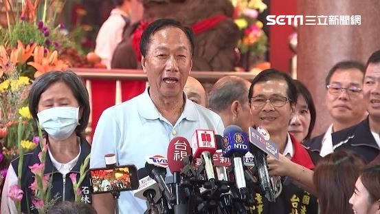 傳總部跟侯競辦僅距600米！郭台銘親回應