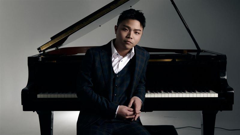 長相激似李玖哲　鋼琴男神首辦演奏會拚了