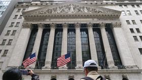 美股強勢反彈  道瓊指數勁揚407點美股拋開上週回檔陰影，道瓊工業指數7日勁揚407點，創逾7週來最佳表現。圖為紐約證券交易所外觀。中央社記者尹俊傑紐約攝  112年8月8日