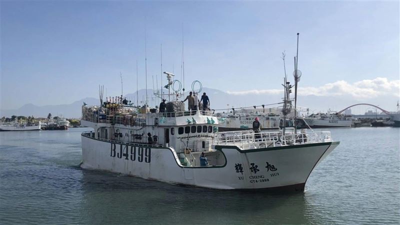 海巡派艦「千里送藥」惹議　管碧玲揭原因