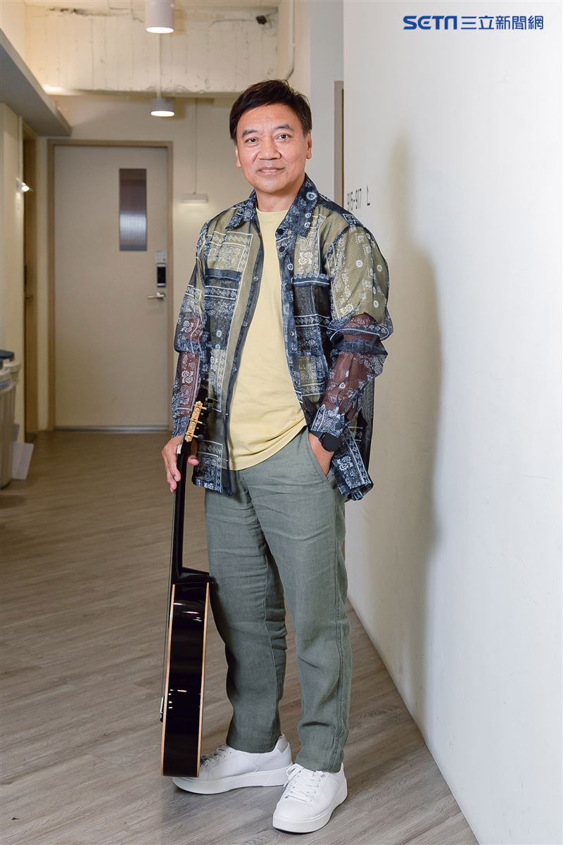 施孝榮三立新聞網專訪。（圖／記者楊澍攝影）