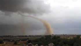 美密西根州7起龍捲風狂襲　釀5死數十萬戶停電（圖／美聯社／達志影像）