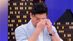 曾國城（左）遭巴鈺最後的告白與告別給惹哭（圖／衛視中文台提供）