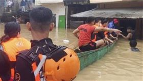 烈颱風蘇拉襲擊北菲律賓（圖／美聯社／達志影像）