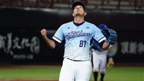 ▲富藍戈連3天中繼無失分，送出5K。（圖／富邦悍將球團提供）