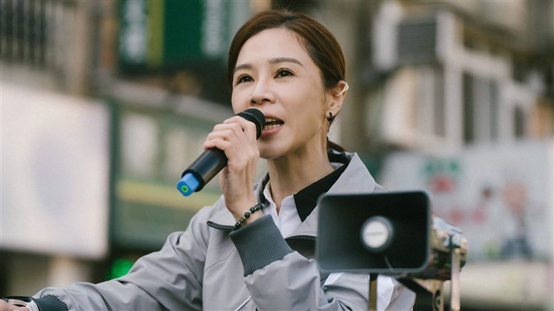 搭總統大選熱潮　謝盈萱造勢吶喊幕僚上身