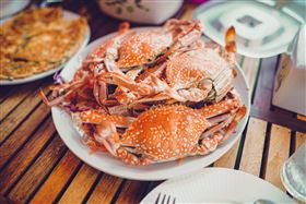 台北福華大飯店彩虹座邀您品嚐今秋最鮮「山珍海味蟹饗宴」！（業配勿用）