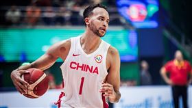 中國歸化NBA球星李凱爾。（圖／翻攝自FIBA官網）