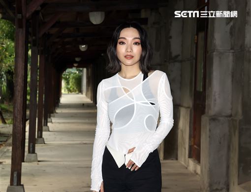 閻奕格三立新聞網專訪。（圖/記者邱榮吉攝影）