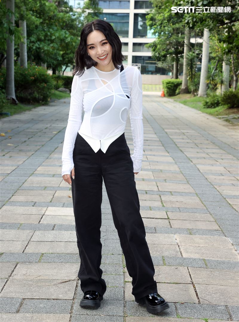 閻奕格三立新聞網專訪。（圖/記者邱榮吉攝影）