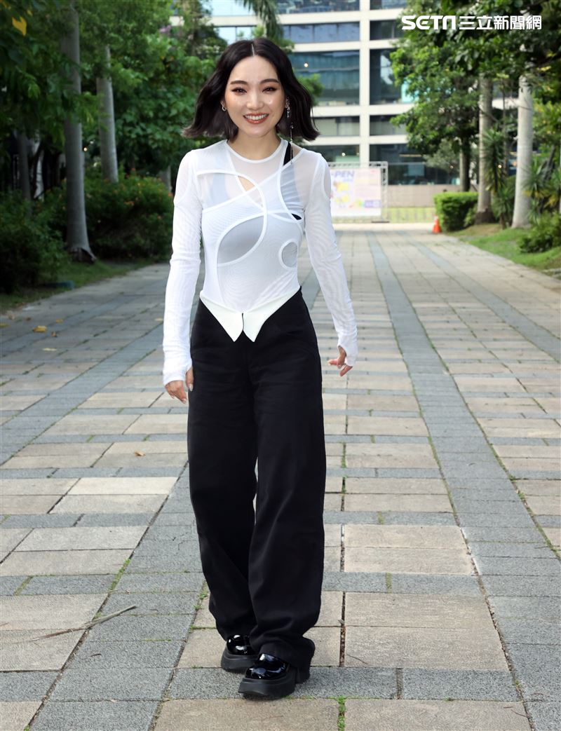 閻奕格三立新聞網專訪。（圖/記者邱榮吉攝影）