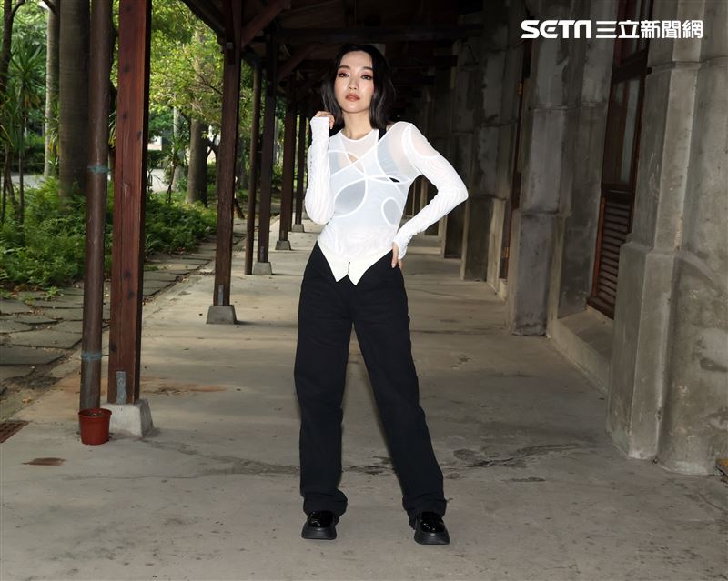 閻奕格三立新聞網專訪。（圖/記者邱榮吉攝影）