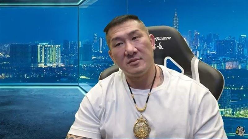 網紅：郭柯侯若能見面，先討論讓館長閉嘴