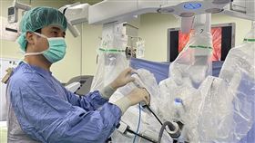 0829達文西肺癌手術(亞大醫院提供)