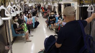 試辦2列車！北捷拆立柱方便娃車、輪椅客