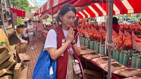 吳欣岱勤跑基層，她說在內湖南港這邊，自己會是本土派唯一選擇。（圖／翻攝自吳欣岱臉書）