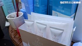 紙紮品,保養品。（圖／記者陳韋帆攝影）