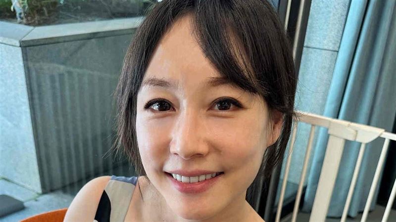 吳宇舒脹奶痛到崩潰　嘆：哺乳是嚴重情勒