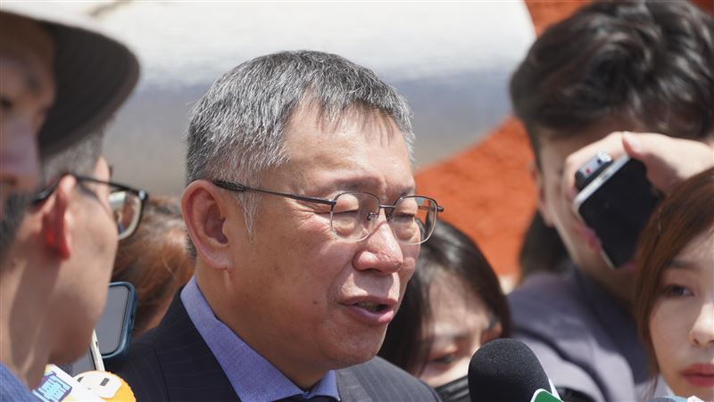 柯真拿杜聰明獎學金？學者：媽寶的世界