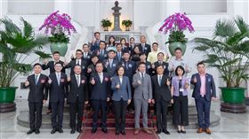 月亮褲,月經,品牌金舶獎,蔡英文,總統府,谷慕慕