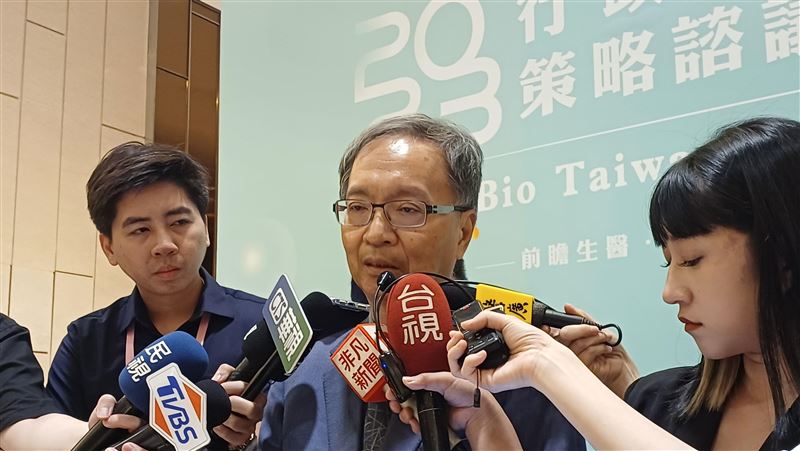 80歲以上廢巴氏量表聘看護　薛瑞元曝癥結