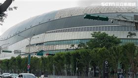 遠雄大巨蛋(記者陳弋攝影)