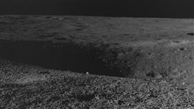 印度太空研究組織今天表示，印度月球飛船3號登陸月球後，探測車已經證實月球的南極有硫存在。　美聯社