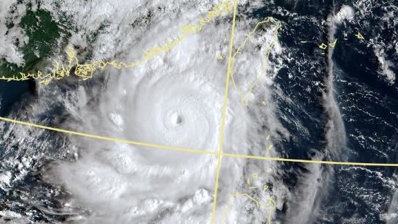 蘇拉外圍環流！4縣市發豪、大雨特報