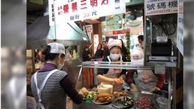 ▲基隆廟口知名美食「營養三明治」，是許多造訪基隆大啖美食的遊客，一項不會錯過的經典美味。（圖／CTWANT）