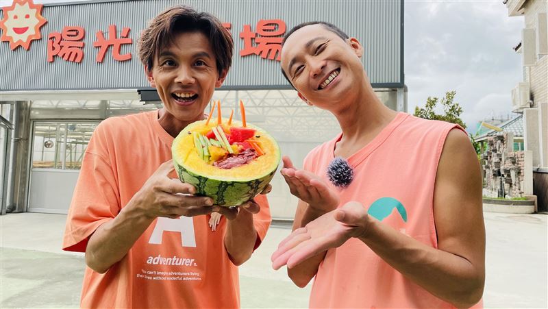 浩子撕上衣全脫了　地方媽媽真實反應曝光