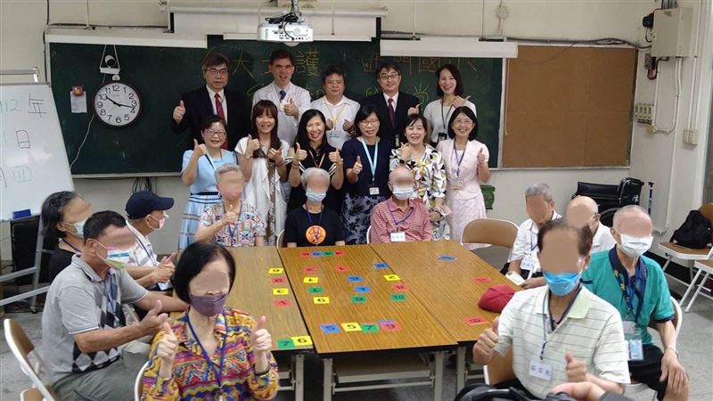 全台第二家　北市校園長照樂齡據點揭幕