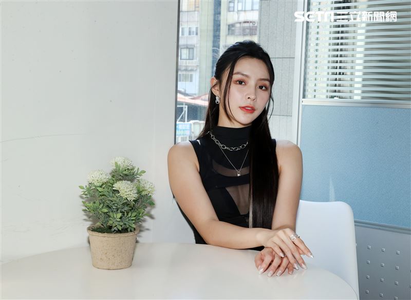 ELIKE莊錠欣三立新聞網專訪。（圖/記者邱榮吉攝影）