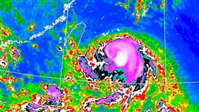 海葵進逼台灣 （圖／翻攝自中央氣象局）