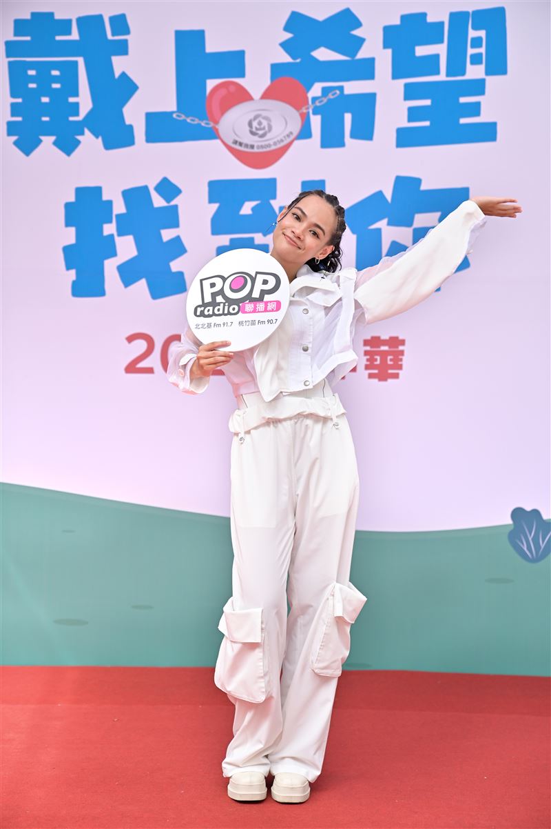 郭芝吟曾以素人歌手身份受邀教會音樂祭,以歌聲療癒原民青少年。(圖/POP Radio提供)