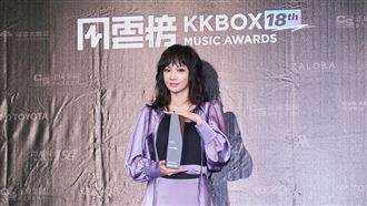 槓上恩師陳建寧　Faye被告首露面回應