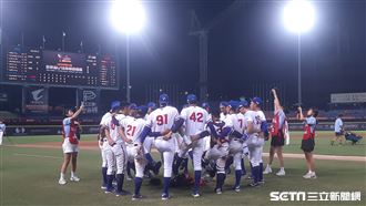 王念好發揮隊長力量　贏球後全隊跳起戰舞