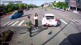 車禍,小港,追撞,聯結車,自小客,變換車道,截胡,闖紅燈