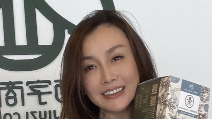 展場女王飛金門　賣豆花當臨時工