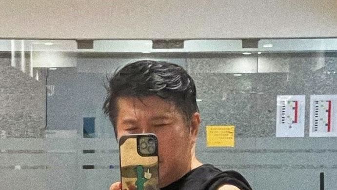 海葵登陸！64歲胡瓜曬「無袖精壯自拍」