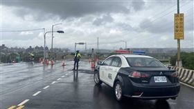 新北市，堤外便道，開放，橫移門