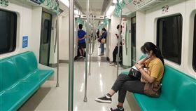 疫情衝擊高捷運量武漢肺炎（2019冠狀病毒疾病，COVID-19）疫情升溫，高雄捷運及輕軌運量大受衝擊，因應疫情，高捷取消深夜列車及延長離峰班距。（高雄捷運公司提供）中央社記者王淑芬傳真  110年5月25日