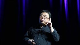 ,羅永浩
https://m.weibo.cn/search?containerid=231522type%3D1%26t%3D10%26q%3D%23罗永浩吐槽iPhone15%23&extparam=%23罗永浩吐槽iPhone15%23&luicode=10000011&lfid=100103type%3D1%26q%3D羅永浩#&gid=1&pid=1