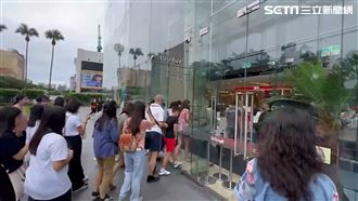 無風無雨無公車！　台中百貨湧人潮大塞車